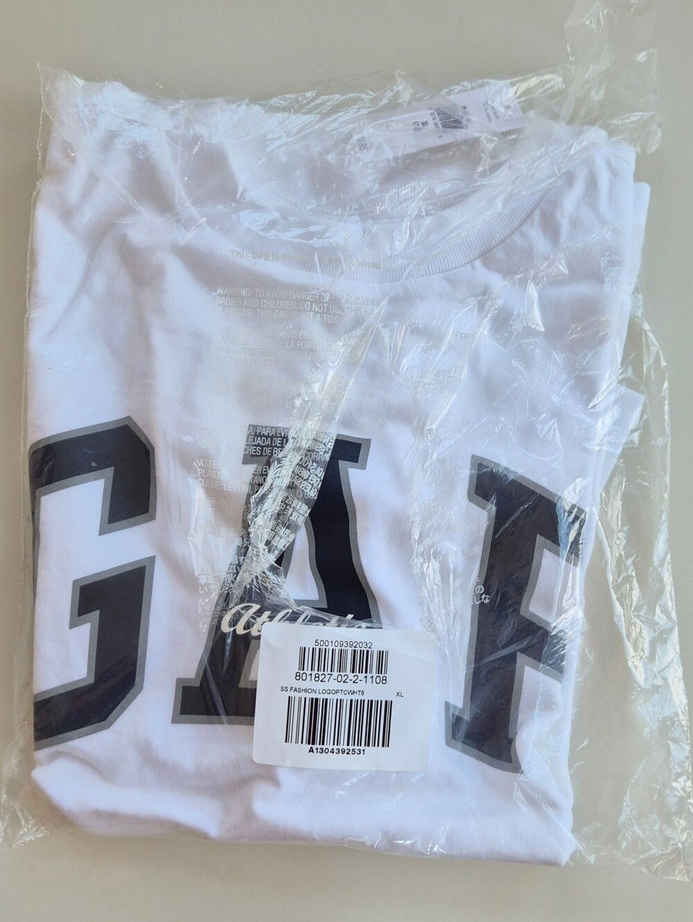 *NWT* GAPKids - Boys Logo Short-Sleeved Tee, Size XL (12)